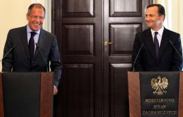 Siergiej Ławrow i Radosław Sikorski