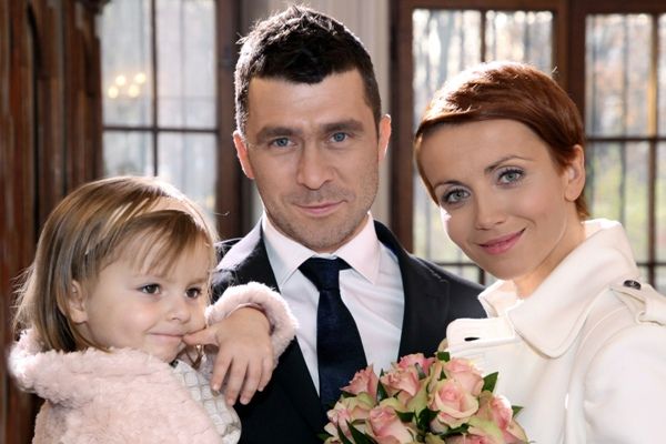 Ślub Marty i Roberta to kolejny etap w udanym związku (fot. Ela Kasperska)