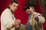 Polski Chuck Norris może kopie jak ten amerykański, ale śpiewanie nie jest jego mocną stroną (fot. Forum/TVP)