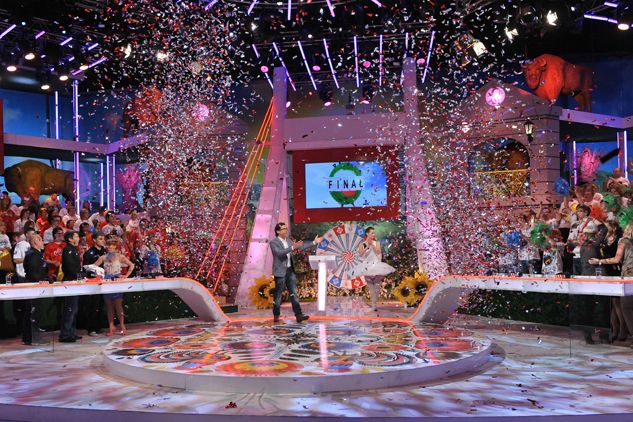 W majowym deszczu confetti (fot. I. Sobieszczuk/TVP)