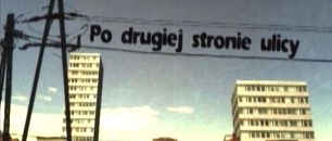 Po drugiej stroni eulicy (c)