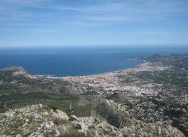 Dziś wybieramy się w podróż do Hiszpanii, na słoneczne wybrzeże Costa Blanca (fot. Rodriguillo)