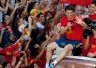 Iker Casillas musiał takie powitanie uwiecznić na swoim telefonie (Fot. Getty Images)